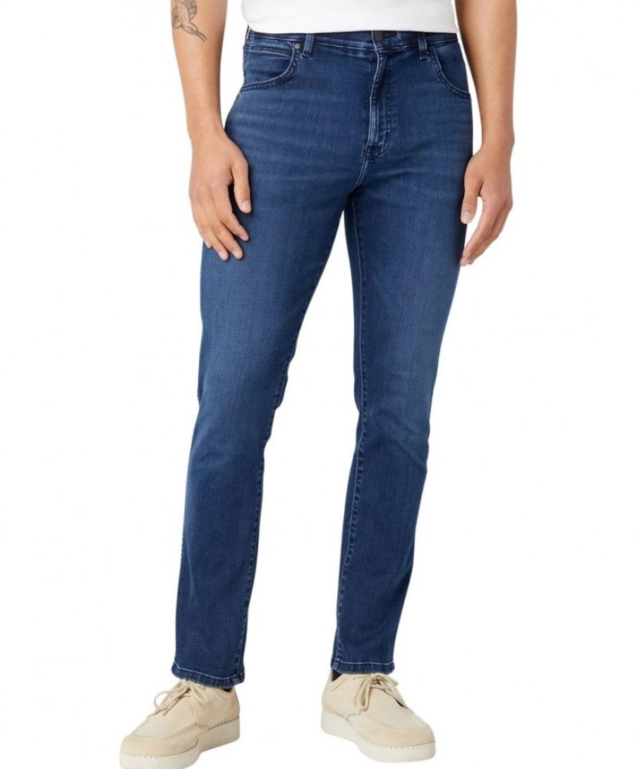 Herren Wrangler Stretch Jeans | Wrangler Larston Jeans Tapered In Apollo Waschung