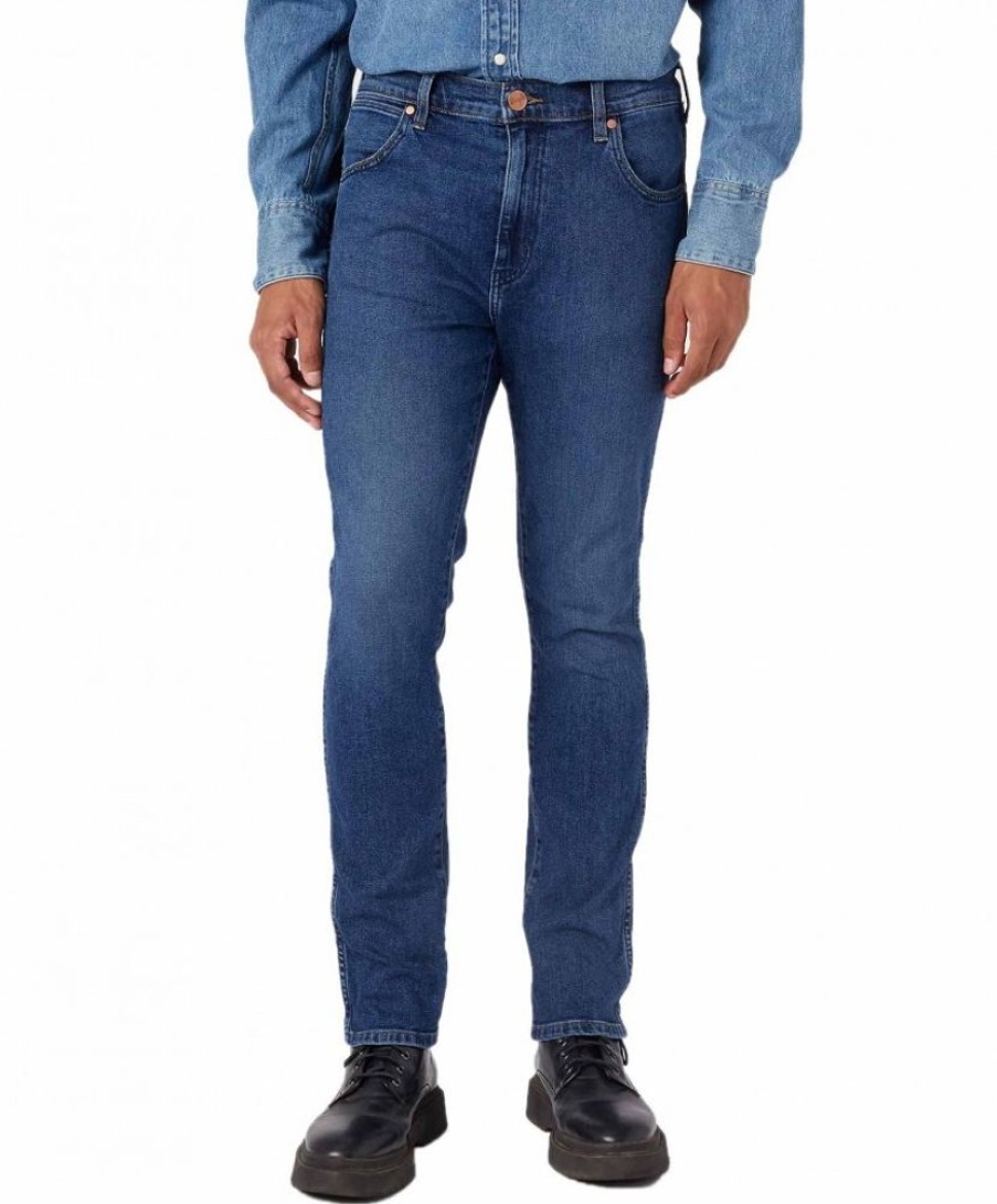 Herren Wrangler Tapered | Wrangler Larston Jeans Tapered In The Rock Waschung