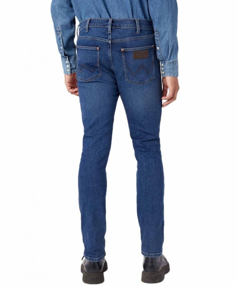 Herren Wrangler Tapered | Wrangler Larston Jeans Tapered In The Rock Waschung