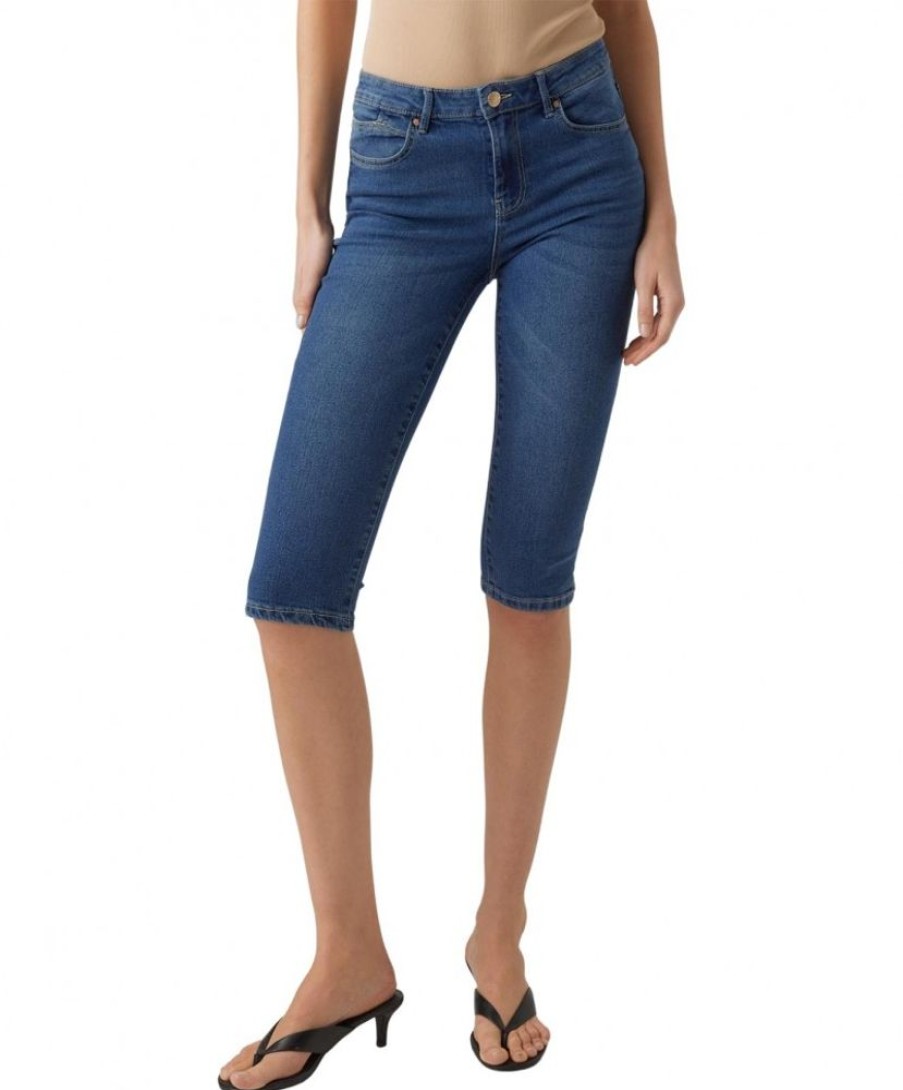 Damen Vero Moda Shorts | Vero Moda Caprijeans June In Mittelblau