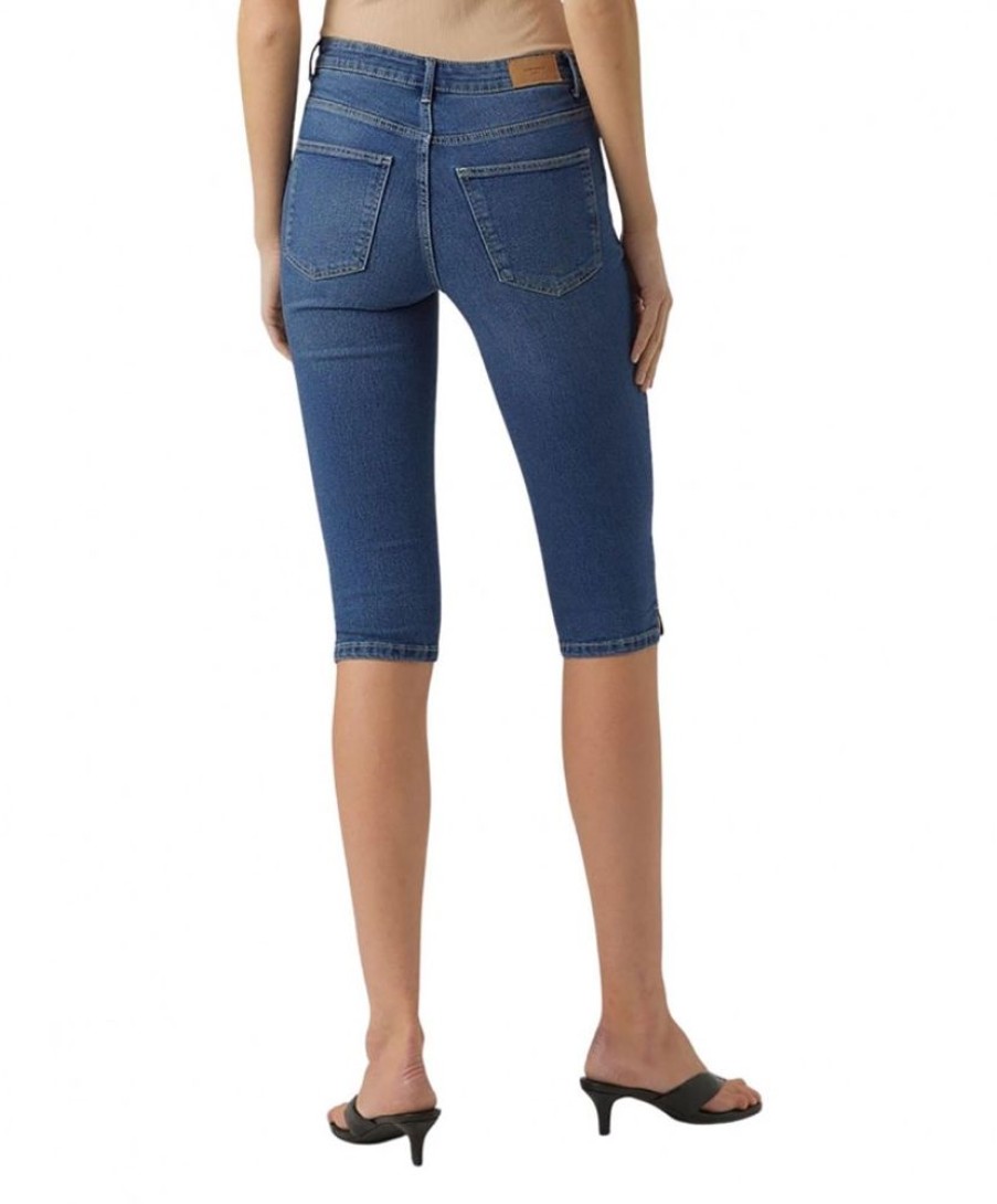 Damen Vero Moda Shorts | Vero Moda Caprijeans June In Mittelblau